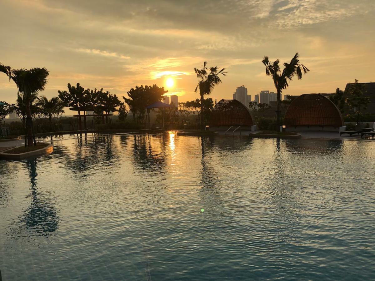 Almas Suites By Iconic Bliss Nusajaya  Eksteriør billede