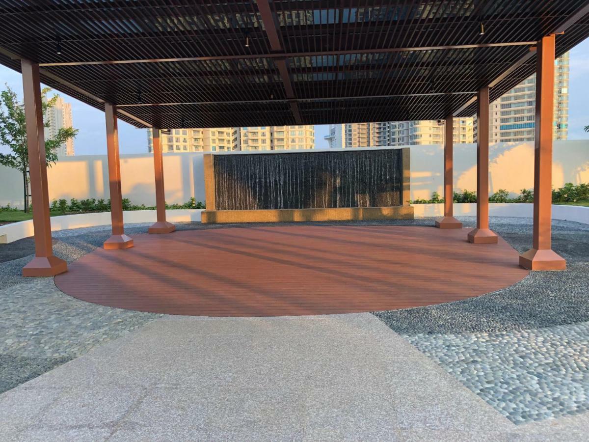 Almas Suites By Iconic Bliss Nusajaya  Eksteriør billede
